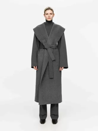 Abrigo con cuello chal