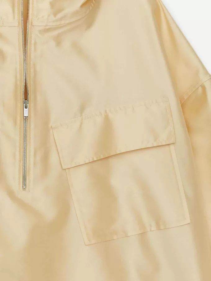 Anorak con capucha Anorak con capucha