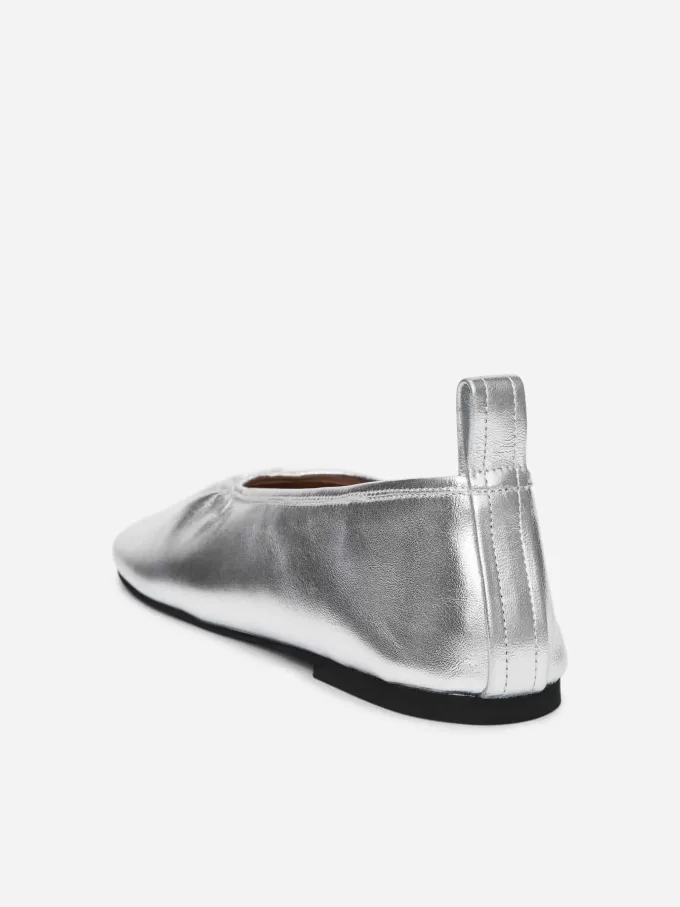 Bailarinas de cuero Bailarinas de cuero