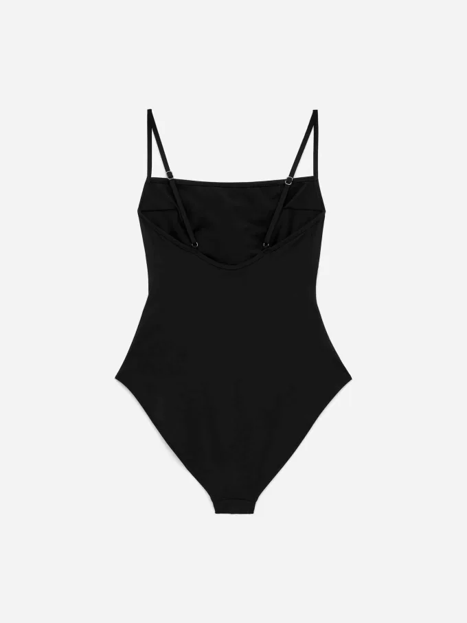 Bañador con cuello cuadrado Bañador con cuello cuadrado