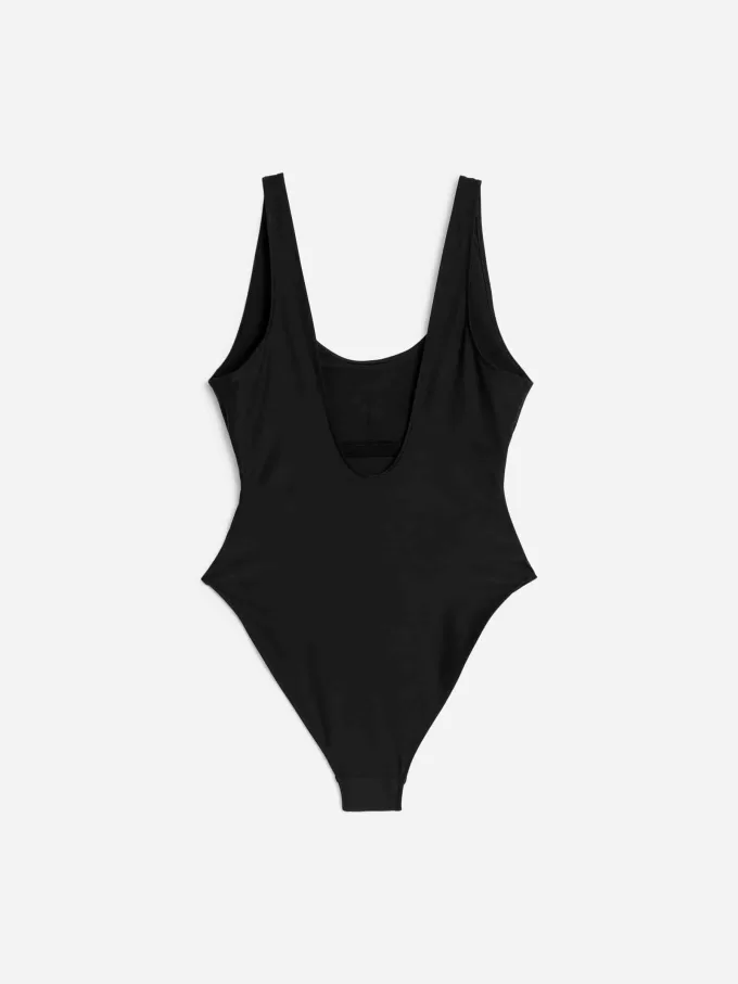 Bañador con cuello en U Bañador con cuello en U