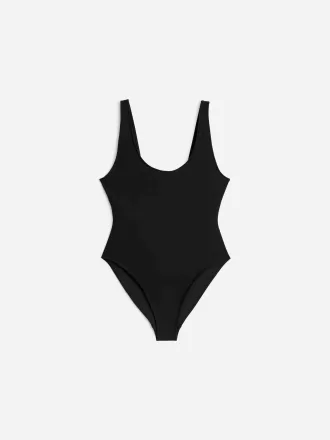 Bañador con cuello en U