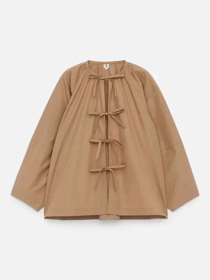 Blusa con lazo al frente Blusa con lazo al frente