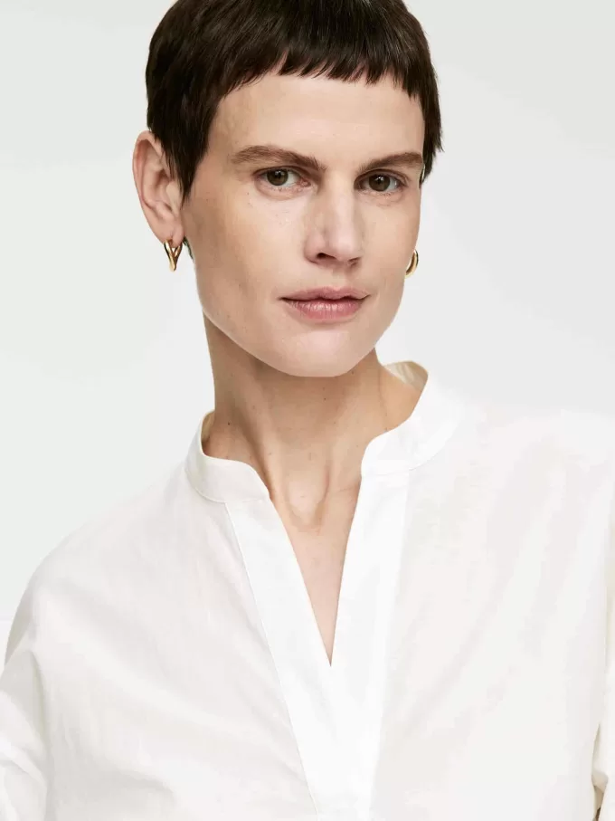 Blusa con mangas voluminosas Blusa con mangas voluminosas