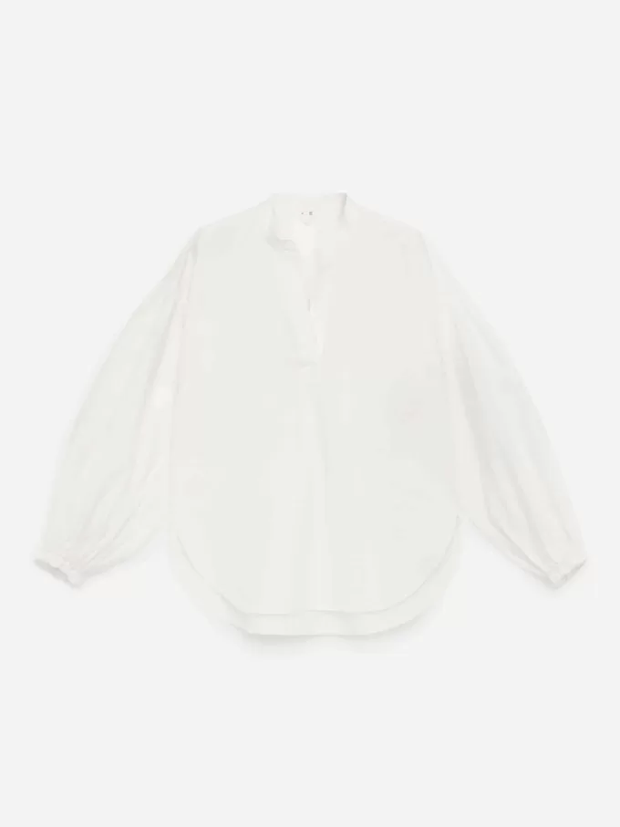 Blusa con mangas voluminosas Blusa con mangas voluminosas