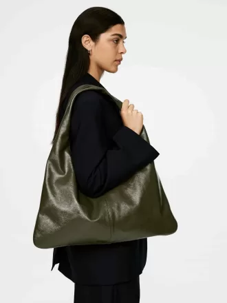 Bolso de cuero brillante