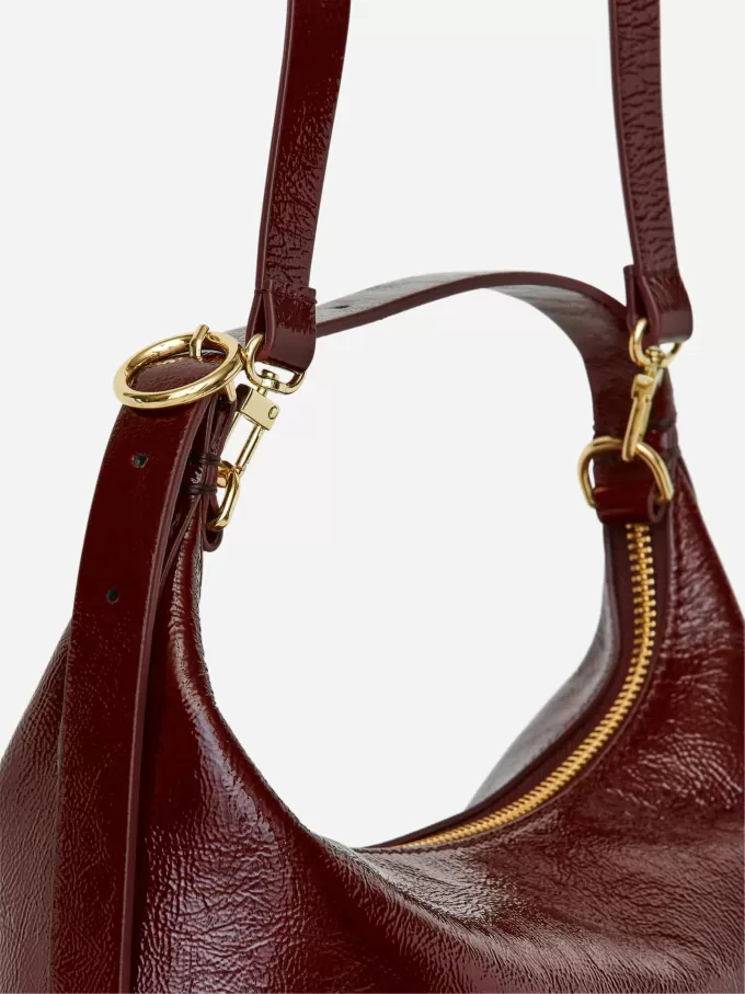 Bolso de cuero cuadrado