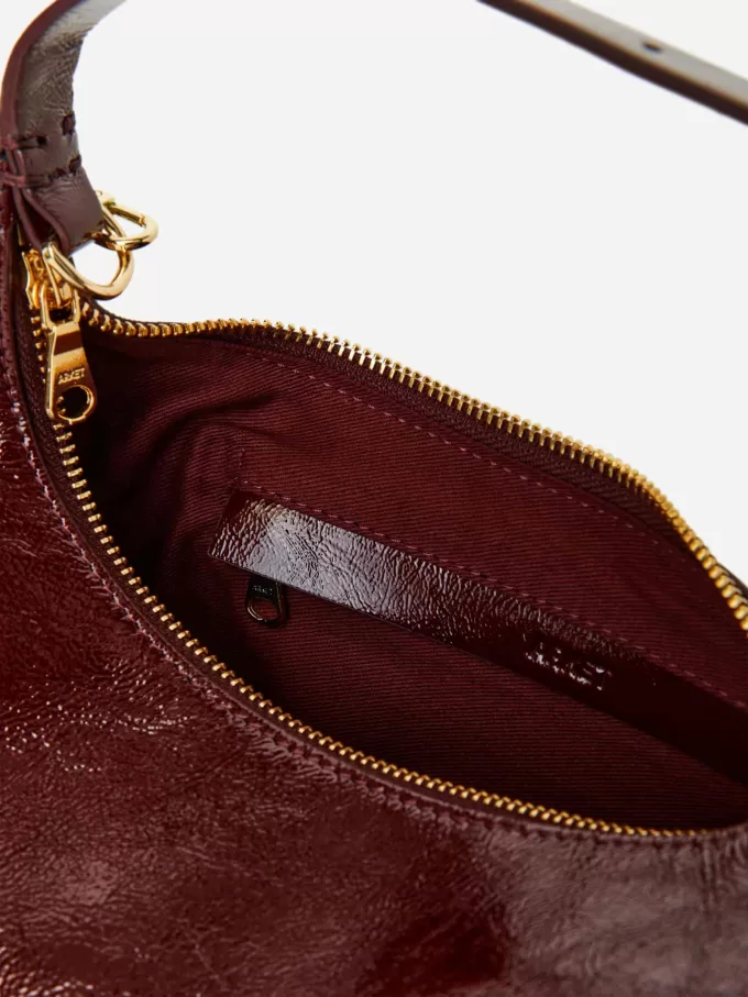 Bolso de cuero cuadrado