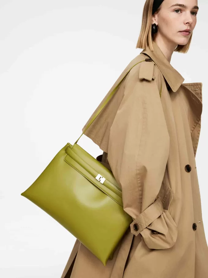 Bolso de hombro de cuero