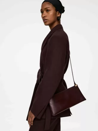 Bolso de hombro de cuero