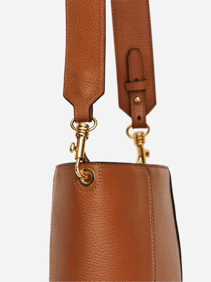 Bolso mediano de piel Bolso mediano de piel