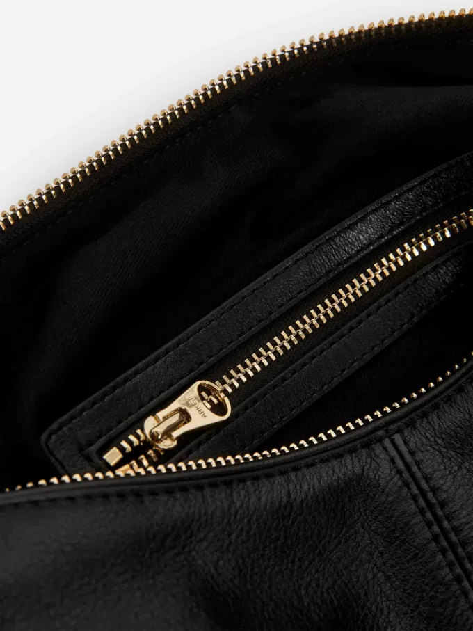 Bolso tipo bombonera de piel Bolso tipo bombonera de piel