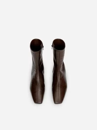 Botines con punta cuadrada