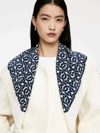 Bufanda de seda estampada