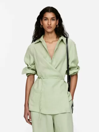 Camisa cruzada de lino