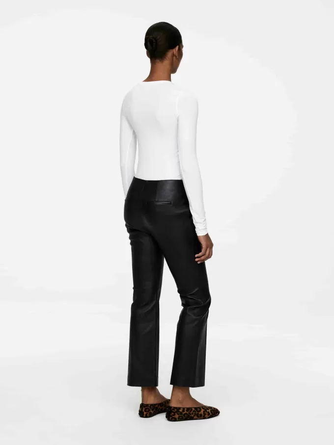 Camiseta entallada NIVA Camiseta entallada NIVA