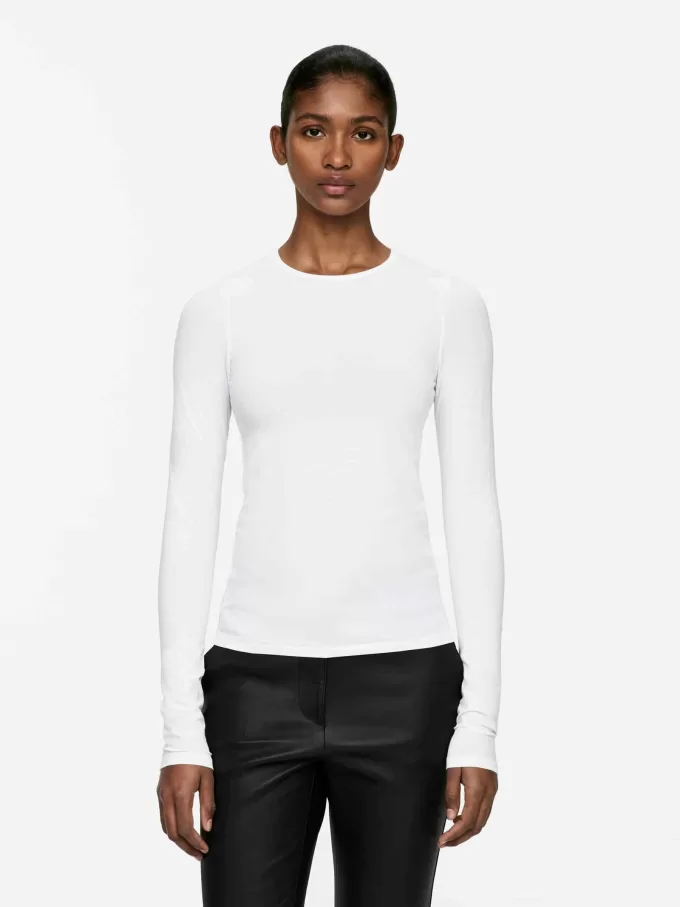 Camiseta entallada NIVA Camiseta entallada NIVA