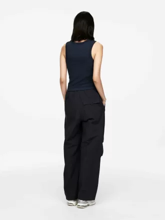 Camiseta sin mangas de canalé sin costuras