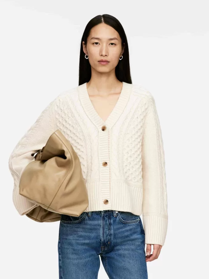 Cárdigan de lana de punto trenzado Cárdigan de lana de punto trenzado