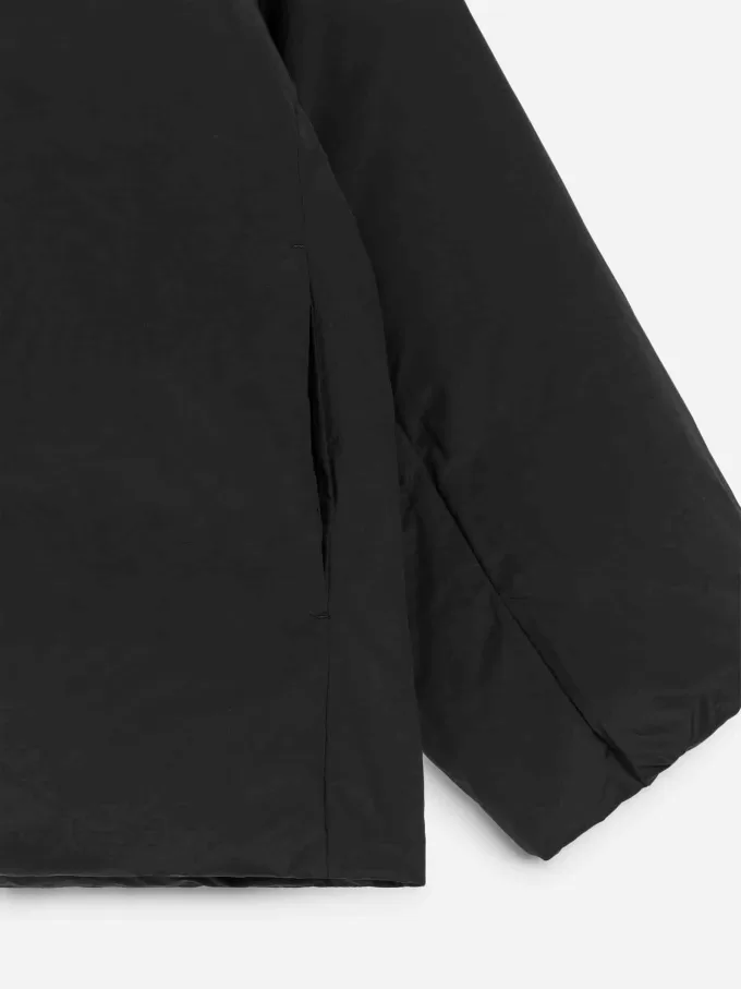 Chaqueta de plumón reciclado con cuello alto Chaqueta de plumón reciclado con cuello alto