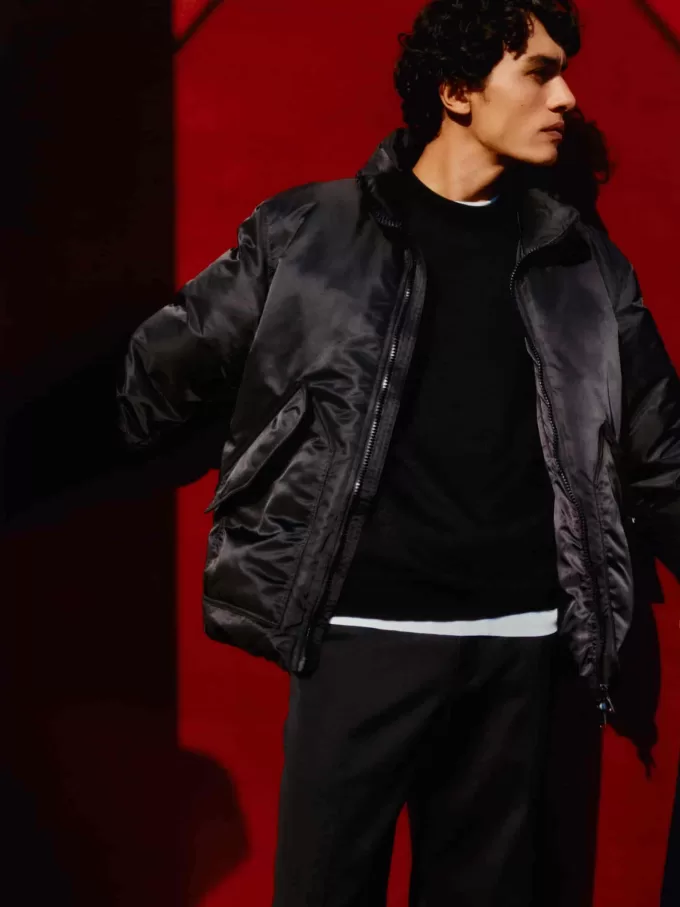 Chaqueta de vuelo de plumón reciclada