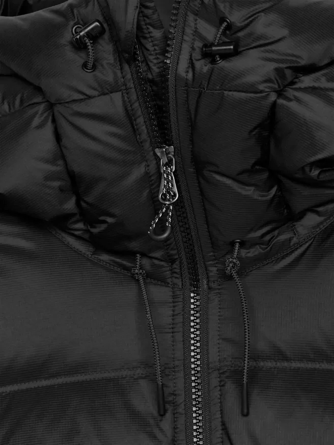 Chaqueta deportiva de plumón reciclado Chaqueta deportiva de plumón reciclado