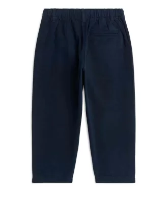 Chinos cónicos de algodón