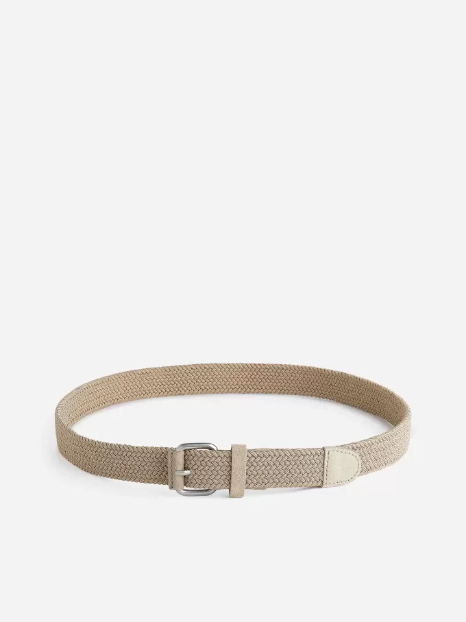 Cinturón con detalles de cuero trenzado Cinturón con detalles de cuero trenzado