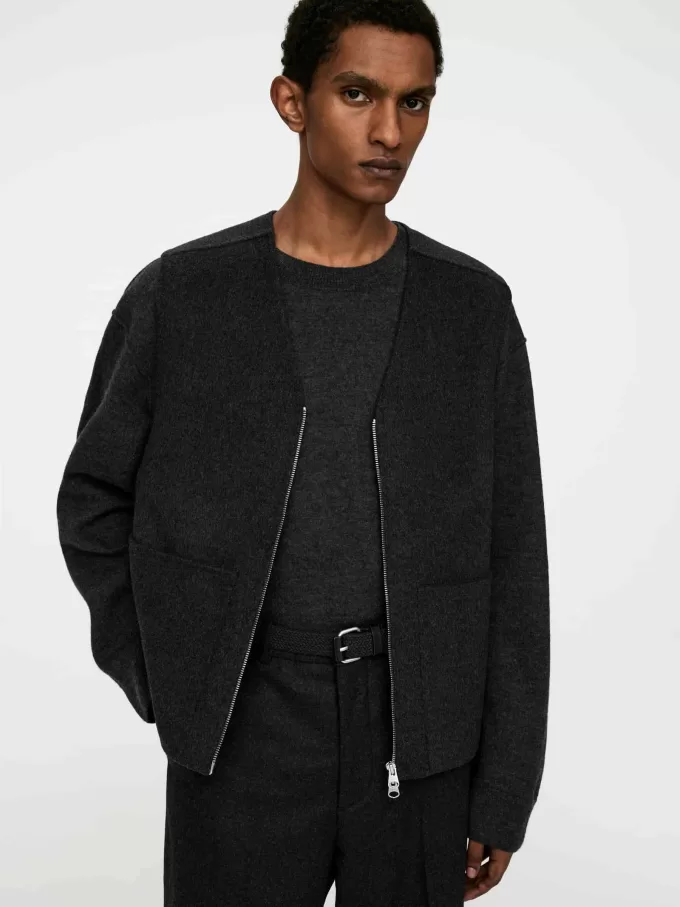 Cinturón con detalles de cuero trenzado