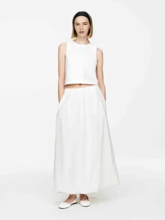 Falda con dobladillo abombado