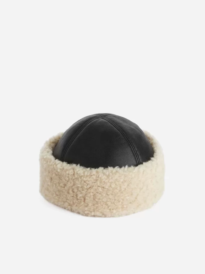 Gorro de cuero cálido