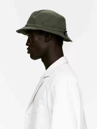 Gorro de nailon y algodón