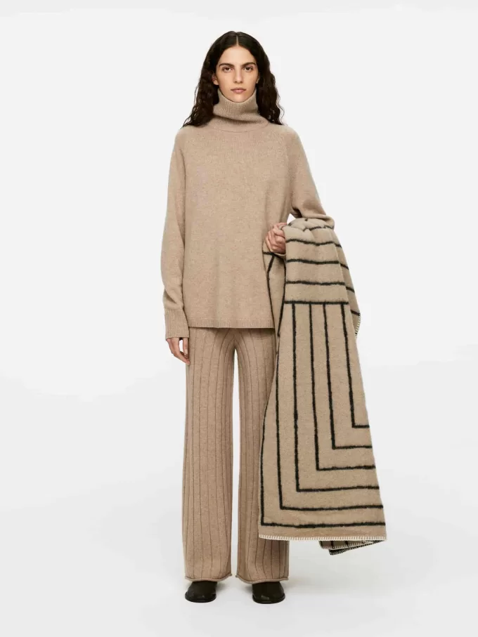 Jersey de lana y cachemira con cuello vuelto Jersey de lana y cachemira con cuello vuelto