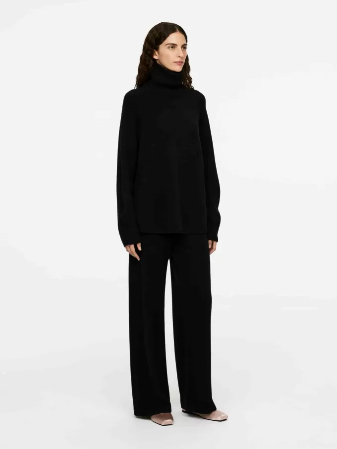 Jersey de lana y cachemira con cuello vuelto Jersey de lana y cachemira con cuello vuelto