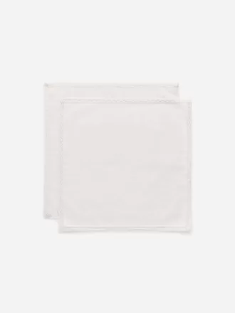 Juego de 2 servilletas con borde de encaje