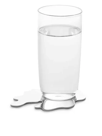 Juego de 4 posavasos de acero inoxidable.