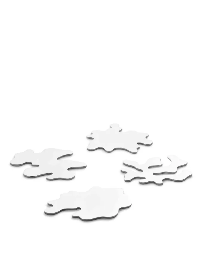 Juego de 4 posavasos de acero inoxidable.