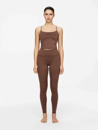 Medias largas elásticas suaves