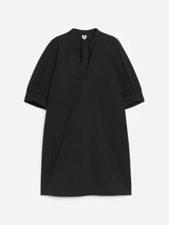 Minivestido con mangas abullonadas