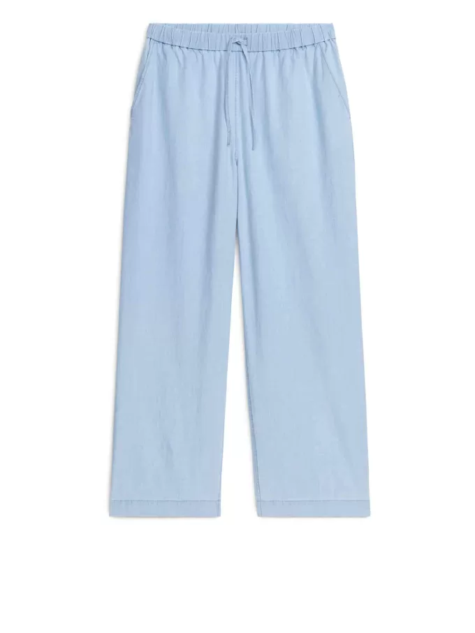 Pantalón vaquero ligero con cordón Pantalón vaquero ligero con cordón