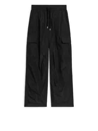 Pantalones cargo de tafetán