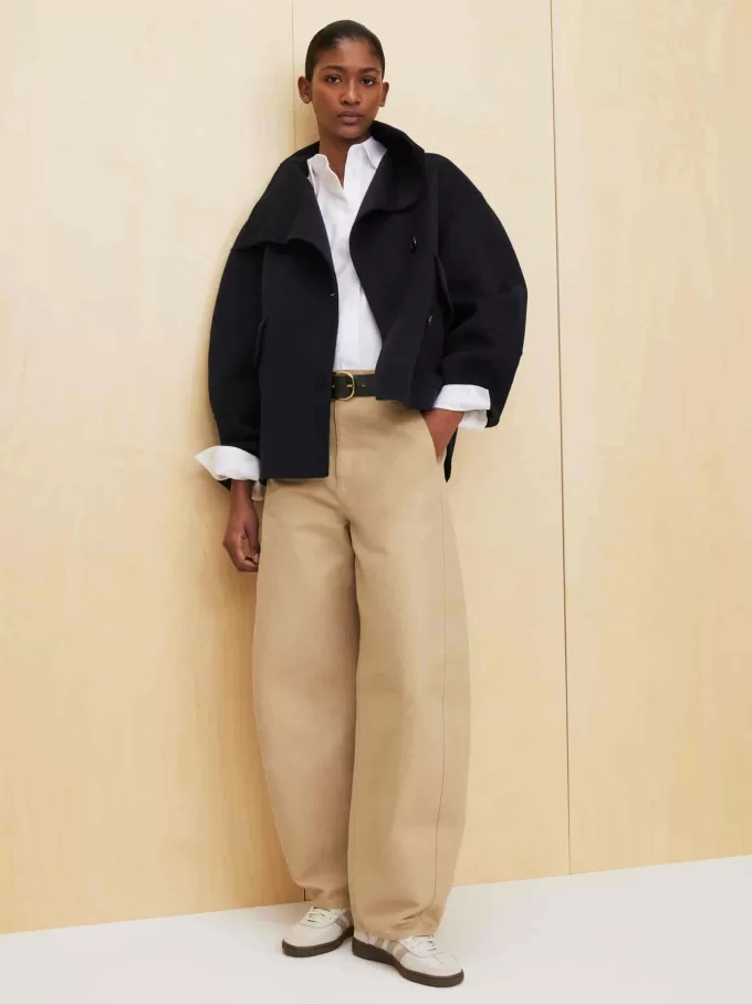 Pantalones con pernera de barril Pantalones con pernera de barril