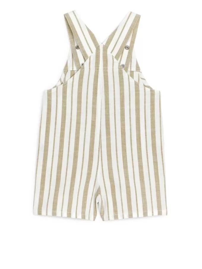 Pantalones cortos tipo peto Pantalones cortos tipo peto