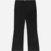 Pantalones cropped con raya delantera Pantalones cropped con raya delantera