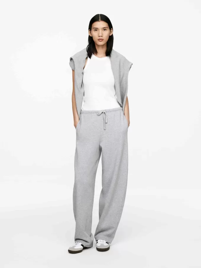 Pantalones deportivos con pierna de barril Pantalones deportivos con pierna de barril