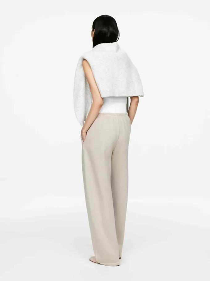 Pantalones deportivos con pierna de barril Pantalones deportivos con pierna de barril