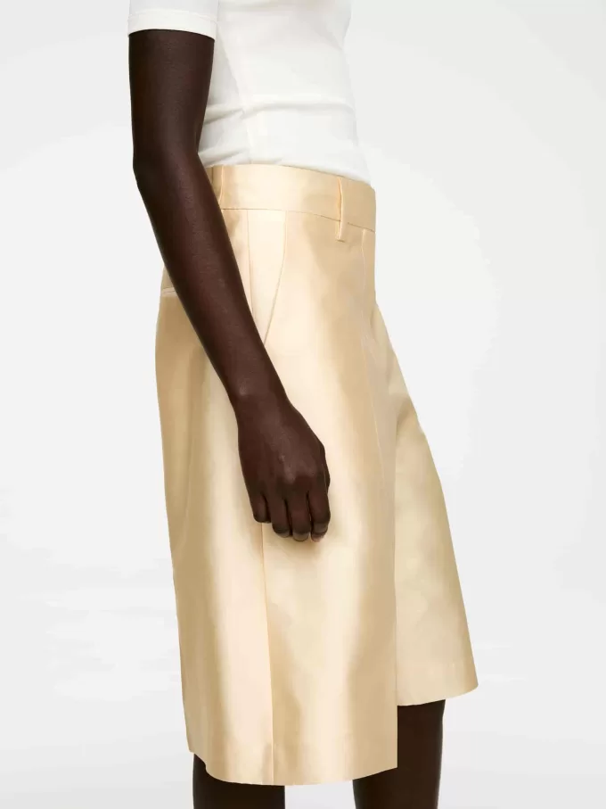 Shorts con pliegues a presión Shorts con pliegues a presión