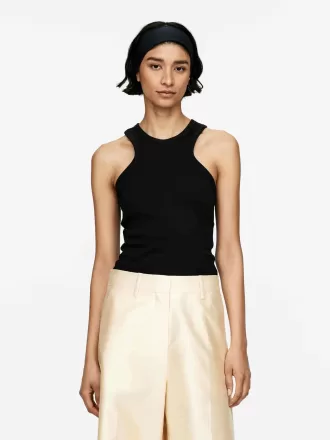 Tanque de carreras acanalado