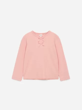 Top con lazo y cinta