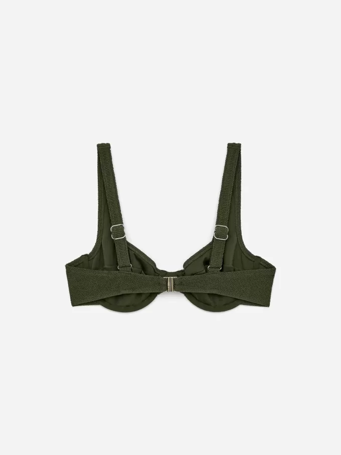 Top de bikini con aros arrugados Top de bikini con aros arrugados